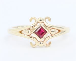 Square ruby ring