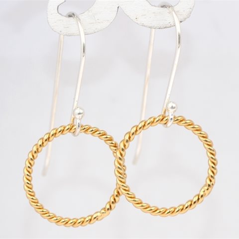 Gold rope circles