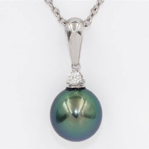 Tahitian pearl and diamond