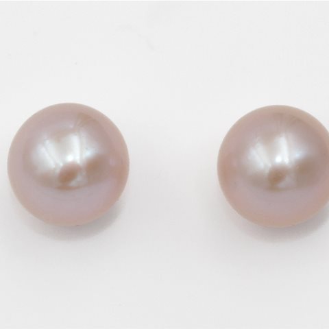 Creamy peach pearls