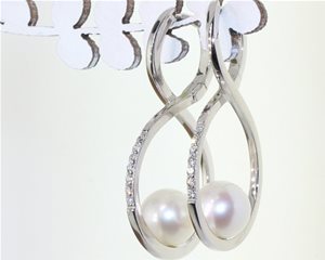 pearl diamond hoops