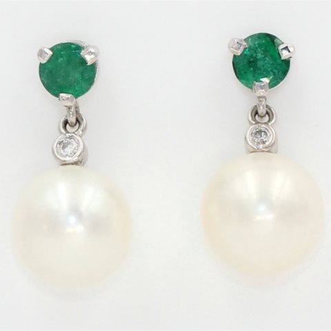 Emerald and pearl
