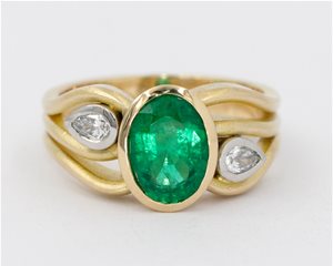 Oval emerald