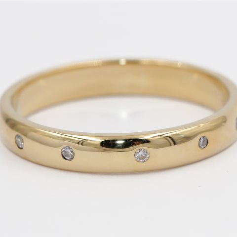 Twelve diamond band